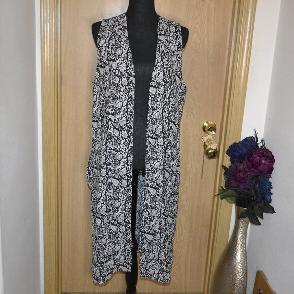 Kate & Mallory Elephant Print Sleeveless Long Light Weight Boho Open Cardigan - Picture 1 of 10